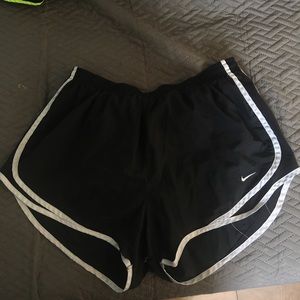 women’s size L Nike dri-fit running shorts